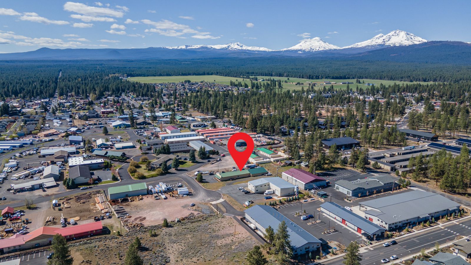 723 N. Curtis Ct., Sisters, OR – 2a